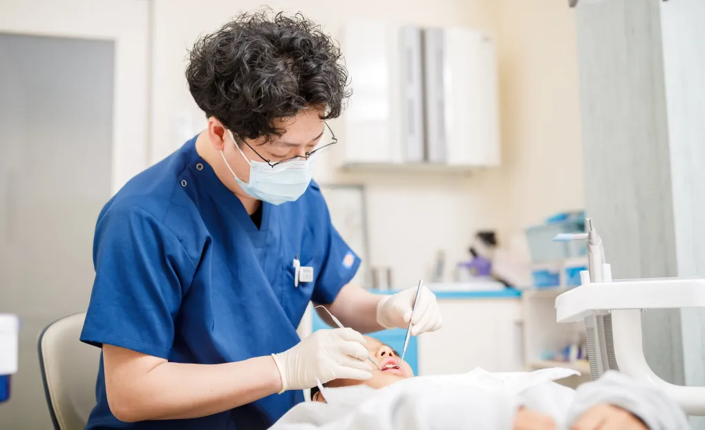 無理に削ることなく丁寧に治療します