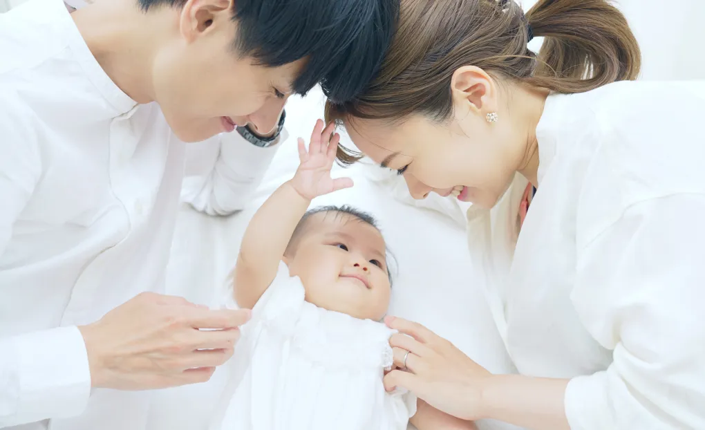 虫歯菌は赤ちゃんへもうつる可能性があります。